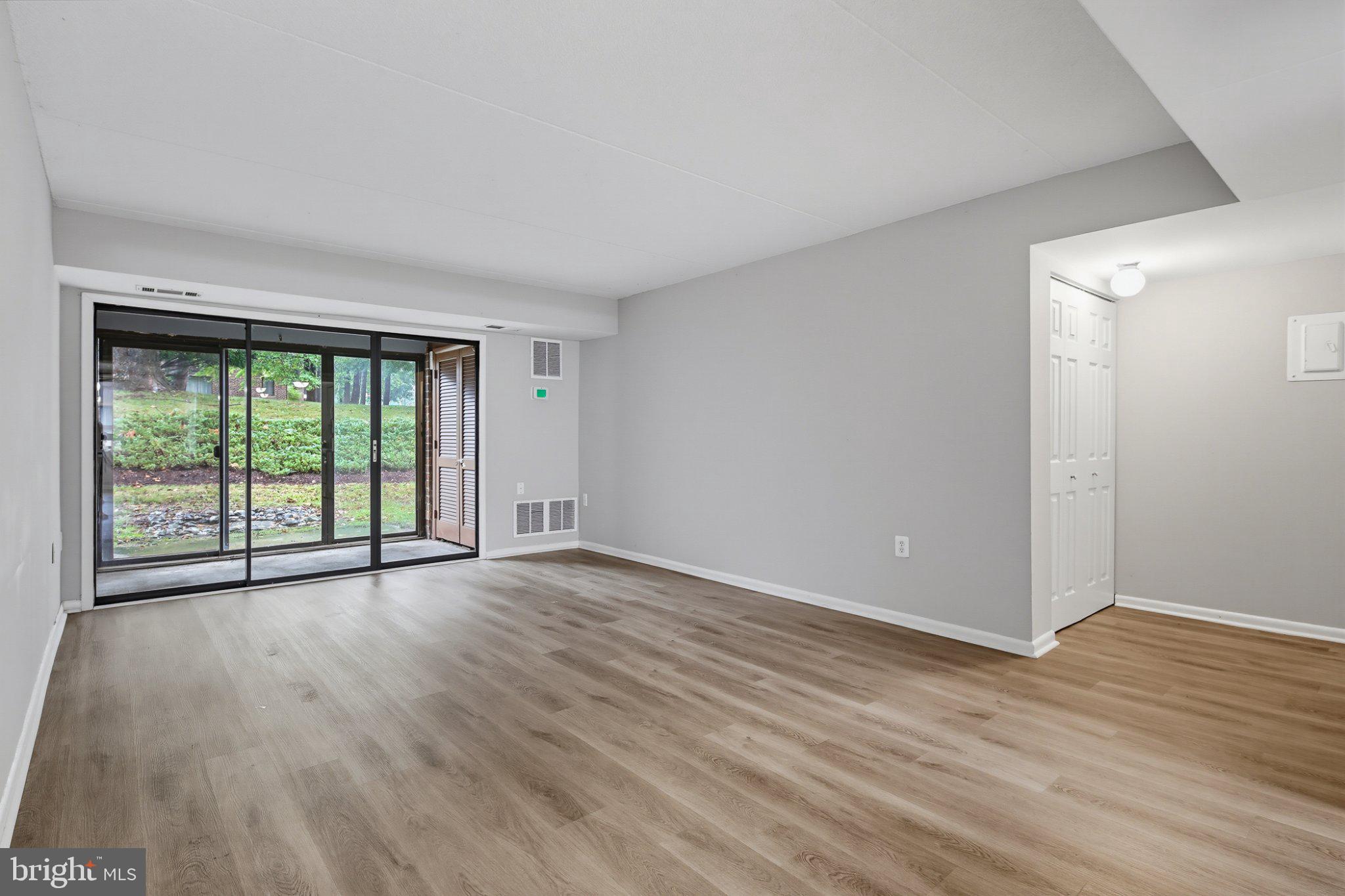 5247 West Running Brook Road, Unit 101 Columbia, MD 21044 - Photo 8 of 36 Gallery Image 8