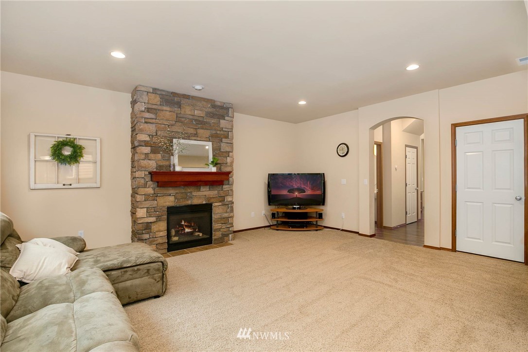 22923 41st Drive Southeast Bothell, WA 98021 - Photo 3 of 25