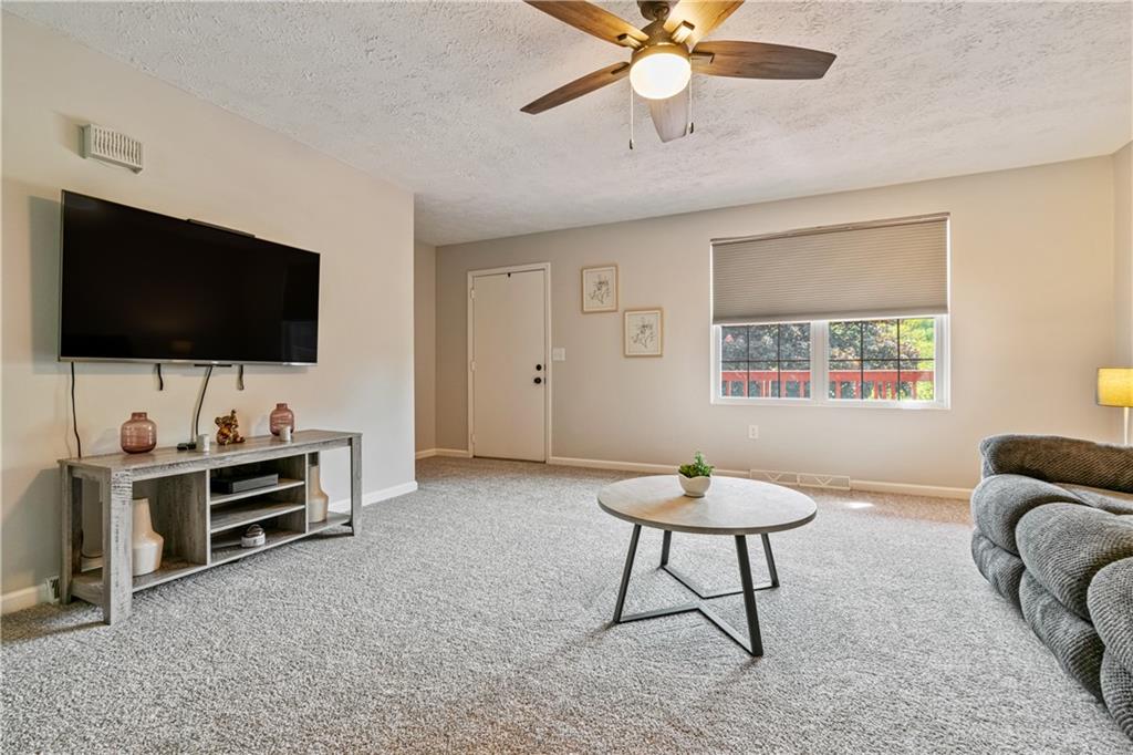 2902 Darlington Road, Unit 502 Beaver Falls, PA 15010 - Photo 7 of 20