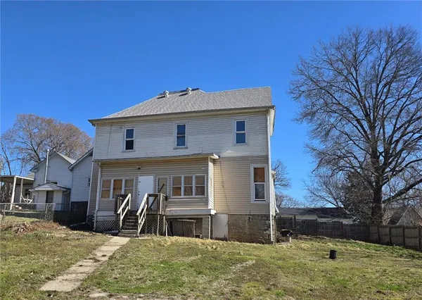 $67,500 | 715 Magnolia, Excelsior Springs, MO 64024