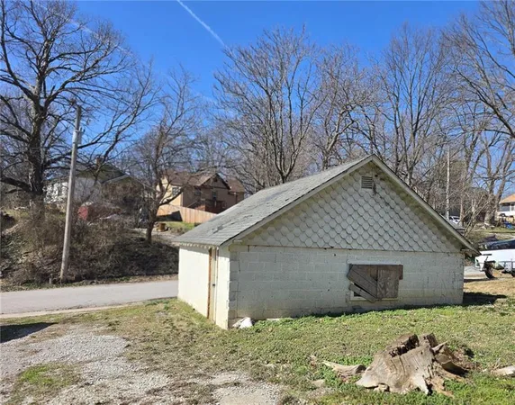 $67,500 | 715 Magnolia, Excelsior Springs, MO 64024