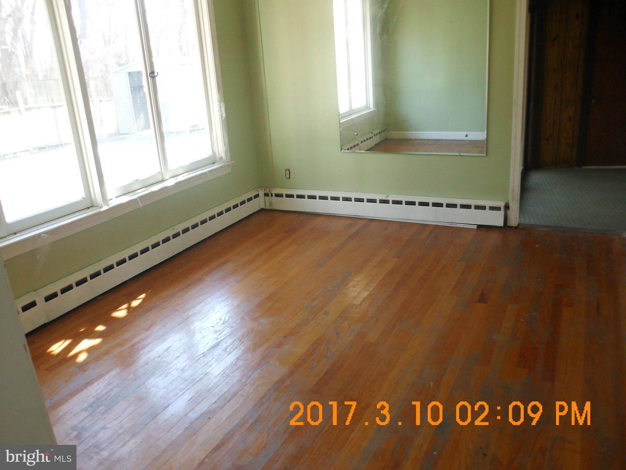 160 Randolph Road Silver Spring, MD 20904 - Photo 14 of 25 Dining Room