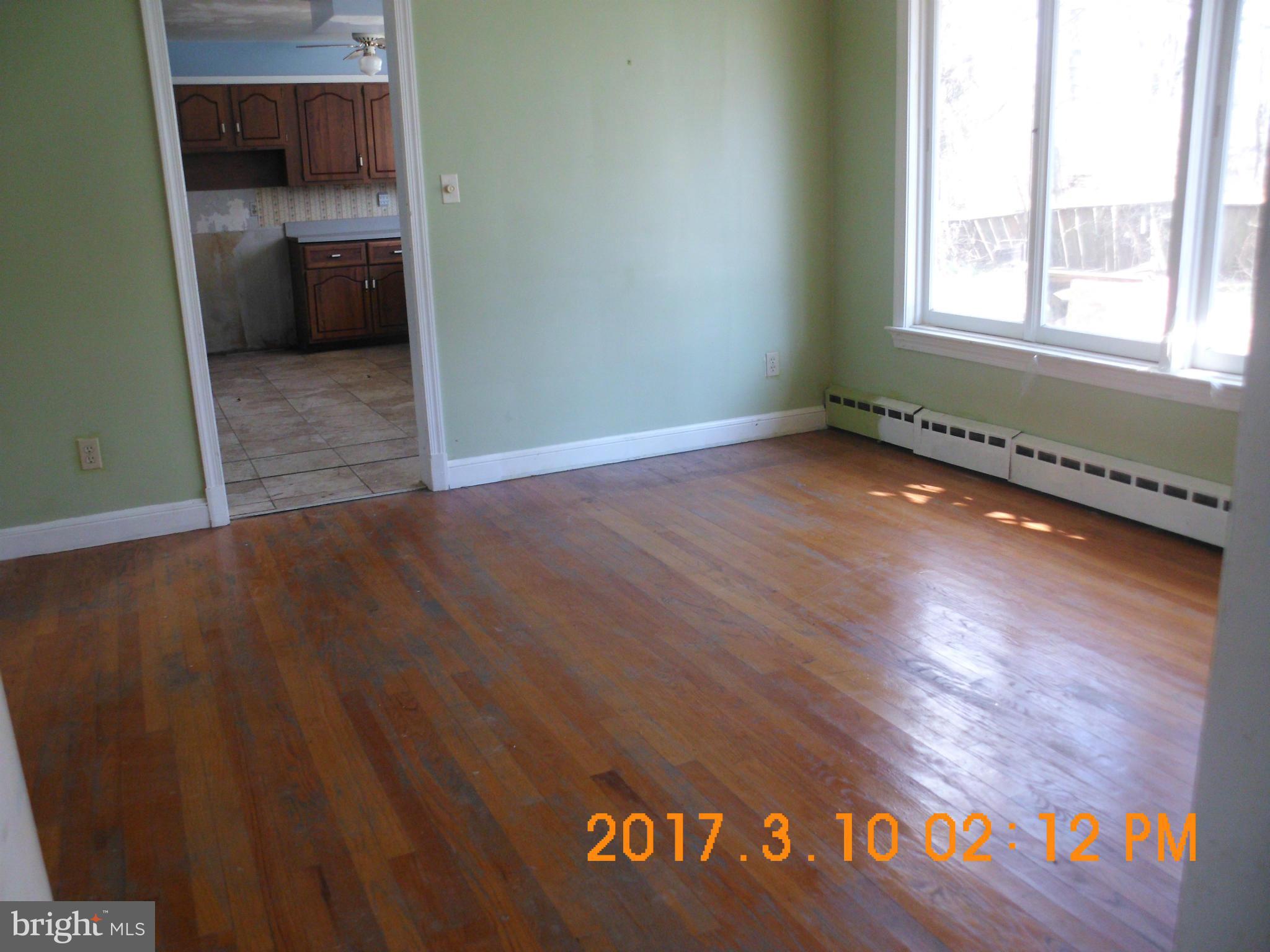 160 Randolph Road Silver Spring, MD 20904 - Photo 23 of 25 Dining Room