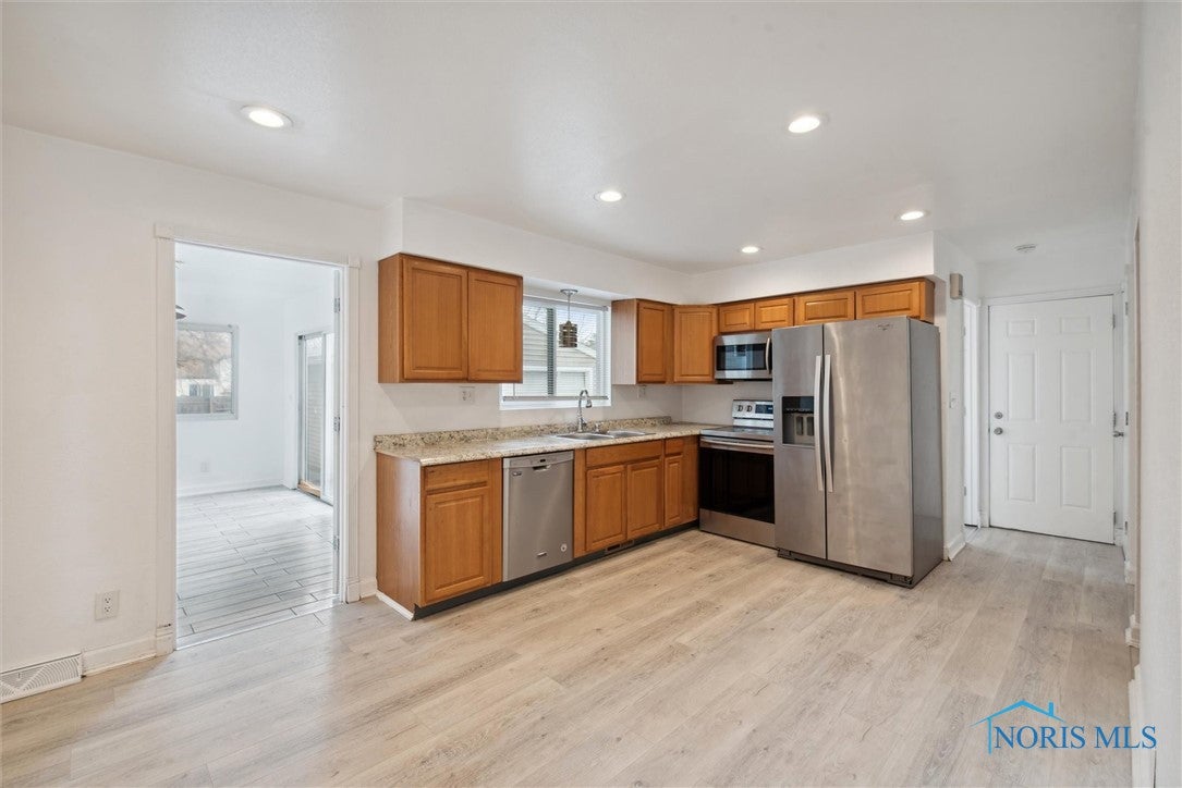 934 Cuthbert Road Toledo, OH 43607 - Photo 15 of 39 Gallery Image 15