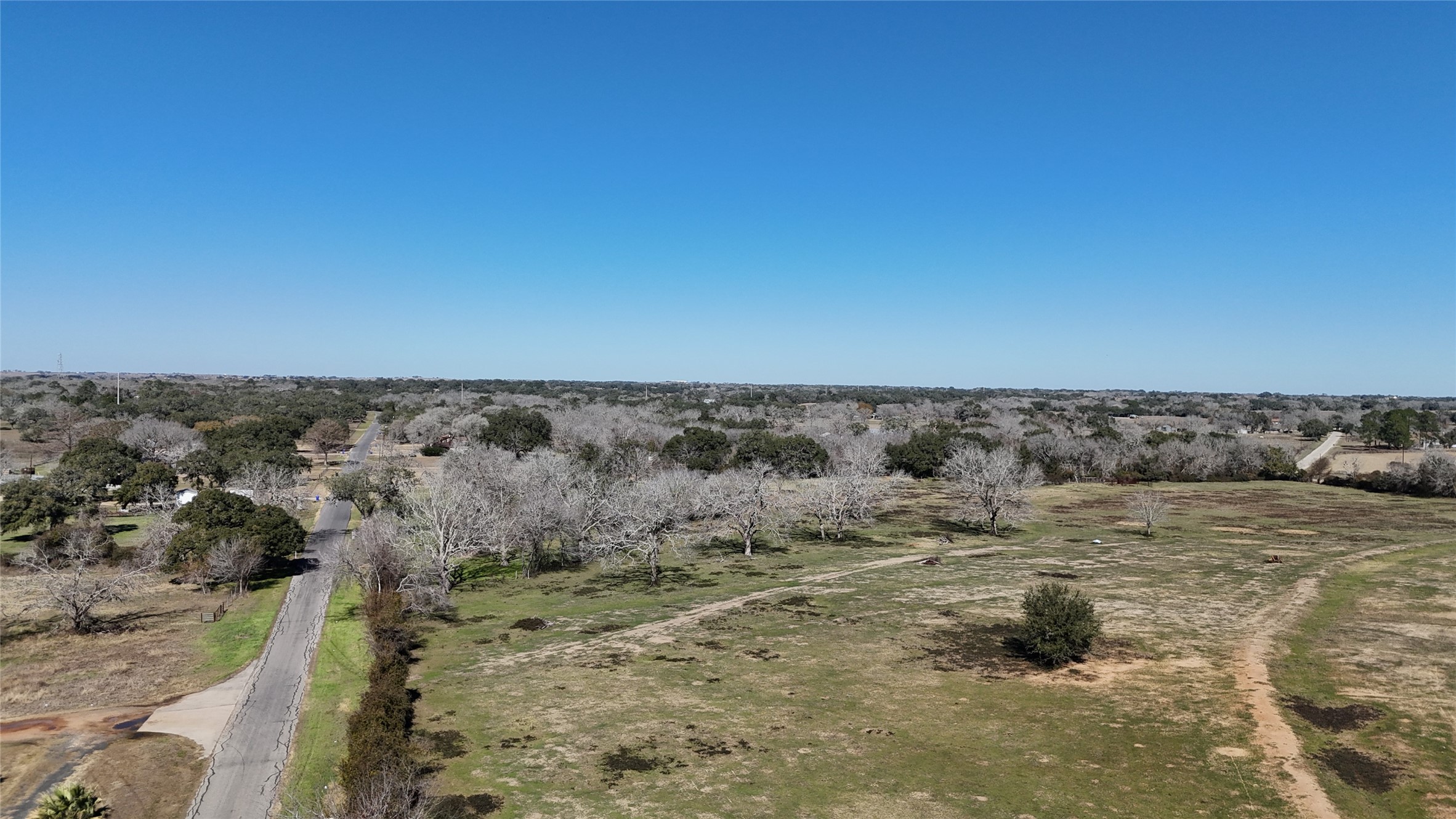 305 Ellen May Road Yoakum, TX 77995 - Photo 22 of 30 a view of an ocean beach