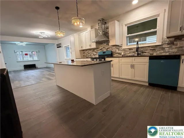 $199,000 | 41 Church Street, Kingston, PA 18704