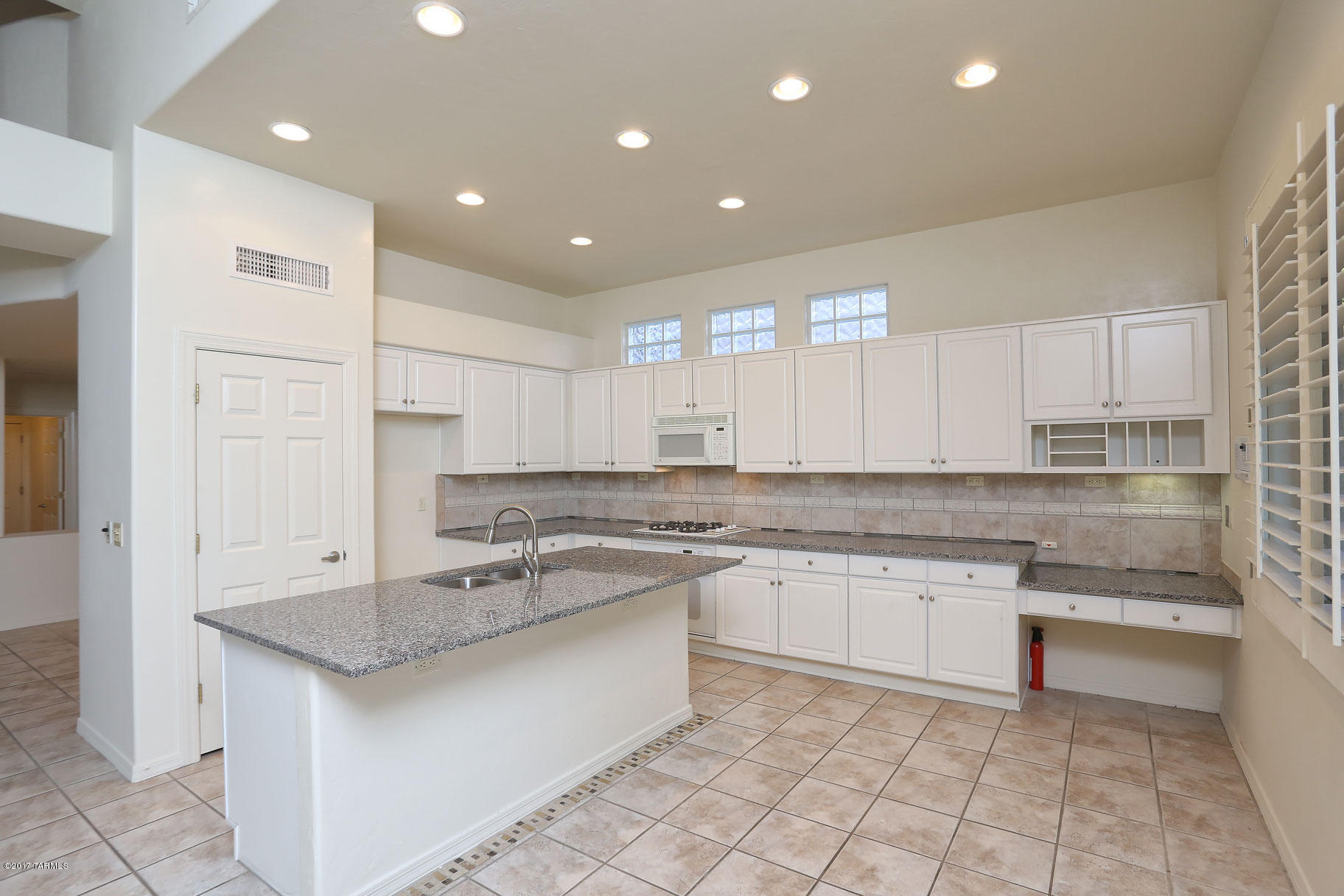 5280 Spring View Drive Tucson, AZ 85749 - Photo 16 of 41 Gallery Image 16