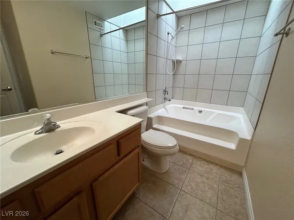 $1,025 | 2975 Juniper Hills Boulevard, Unit 204, Las Vegas, NV 89142