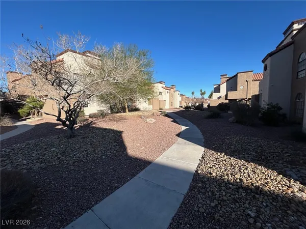 $1,025 | 2975 Juniper Hills Boulevard, Unit 204, Las Vegas, NV 89142