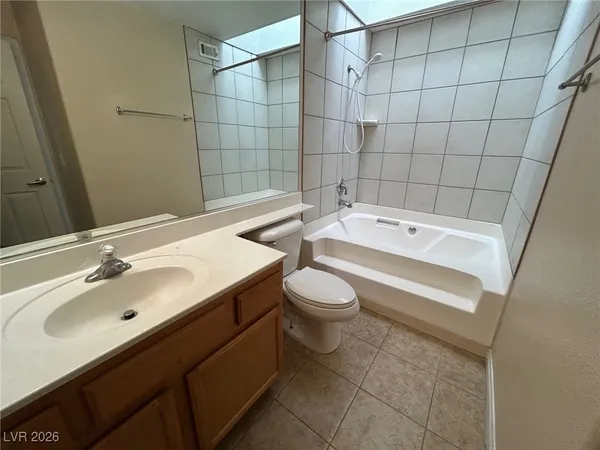 $1,025 | 2975 Juniper Hills Boulevard, Unit 204, Las Vegas, NV 89142