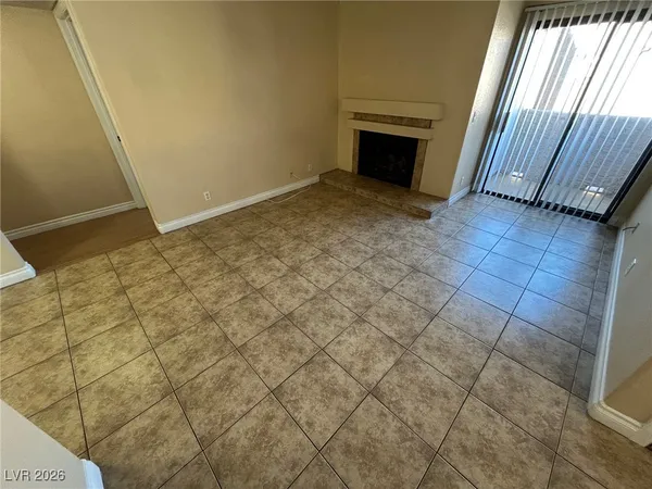 $1,025 | 2975 Juniper Hills Boulevard, Unit 204, Las Vegas, NV 89142