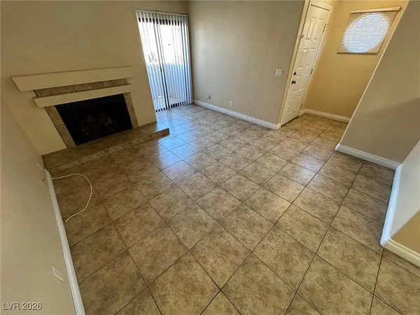 $1,025 | 2975 Juniper Hills Boulevard, Unit 204, Las Vegas, NV 89142