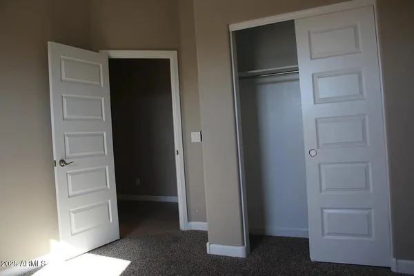 $2,500 | 8219 South 44th Glen, Laveen, AZ 85339