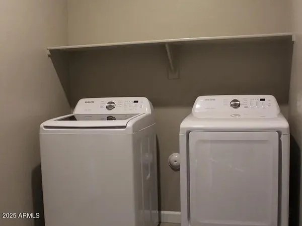 $2,500 | 8219 South 44th Glen, Laveen, AZ 85339