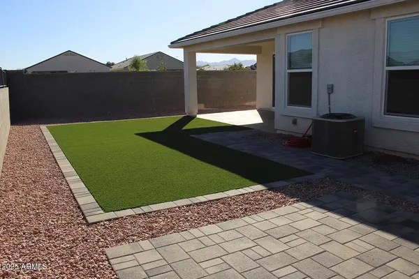 $2,500 | 8219 South 44th Glen, Laveen, AZ 85339