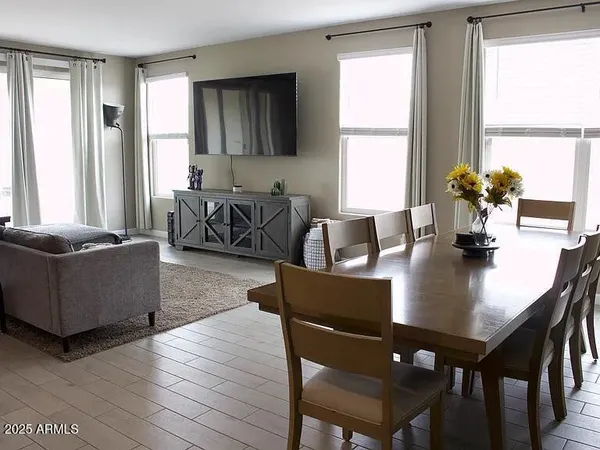 $2,500 | 8219 South 44th Glen, Laveen, AZ 85339