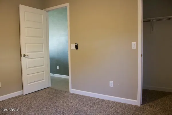 $2,500 | 8219 South 44th Glen, Laveen, AZ 85339