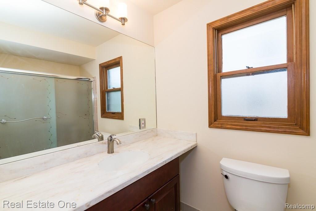1313 Pembroke Drive Rochester, MI 48307 - Photo 12 of 22