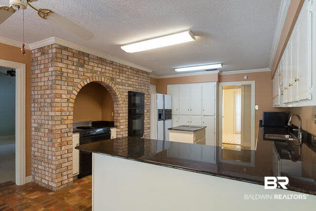 1267 East Spring Valley Drive Mobile, AL 36693 - Photo 8 of 28 Kitchen