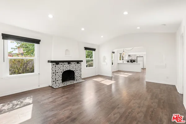 $845,000 | 6531 Arlington Avenue, Los Angeles, CA 90043