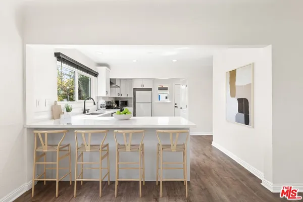 $845,000 | 6531 Arlington Avenue, Los Angeles, CA 90043