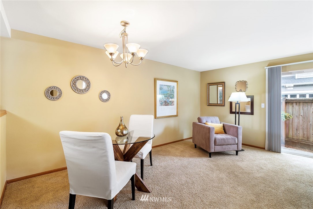 8040 212th Street Southwest, Unit A Edmonds, WA 98026 - Photo 6 of 24 Gallery Image 6