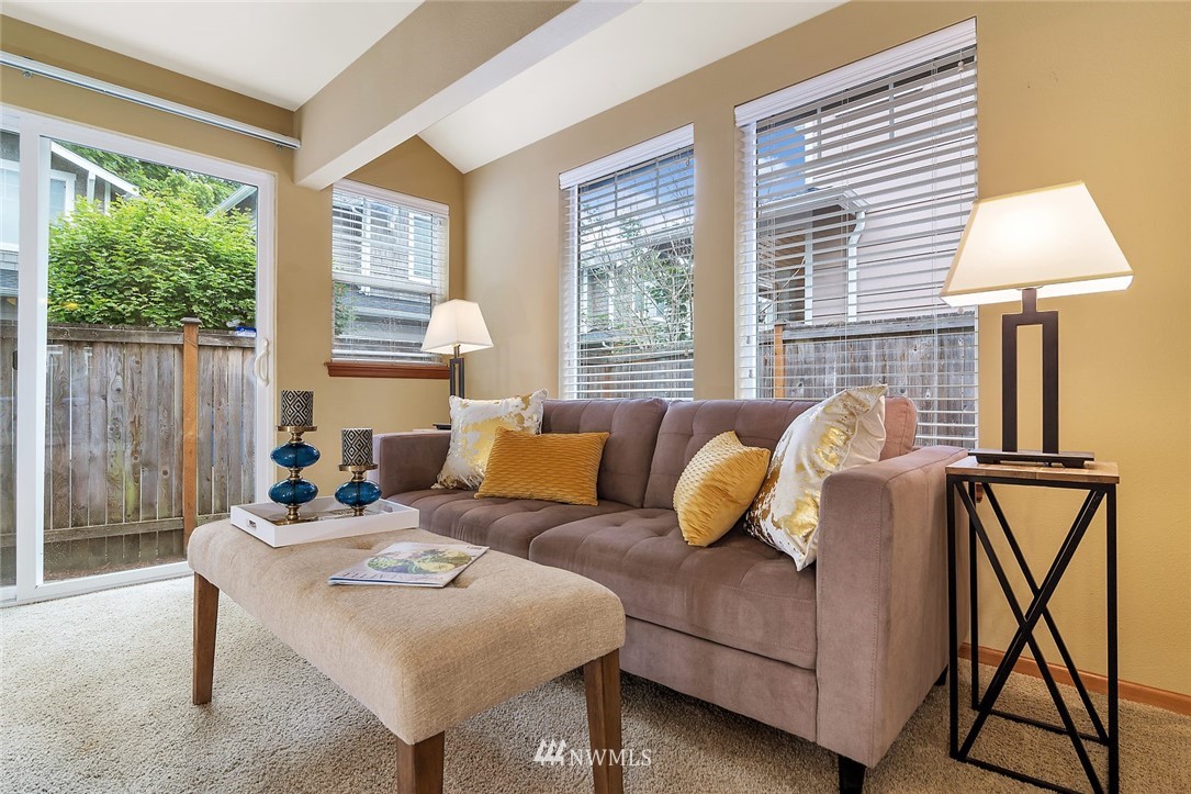 8040 212th Street Southwest, Unit A Edmonds, WA 98026 - Photo 7 of 24 Gallery Image 7