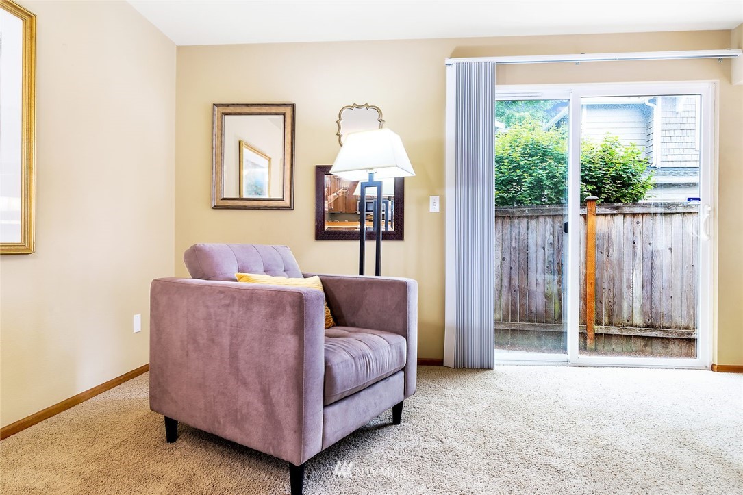 8040 212th Street Southwest, Unit A Edmonds, WA 98026 - Photo 8 of 24 Gallery Image 8