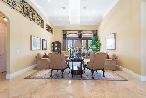 $1,950,000 | 83 Sandbourne Lane, Palm Beach Gardens, FL 33418