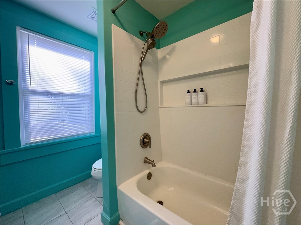 233 Quacco Road Savannah, GA 31419 - Photo 10 of 20