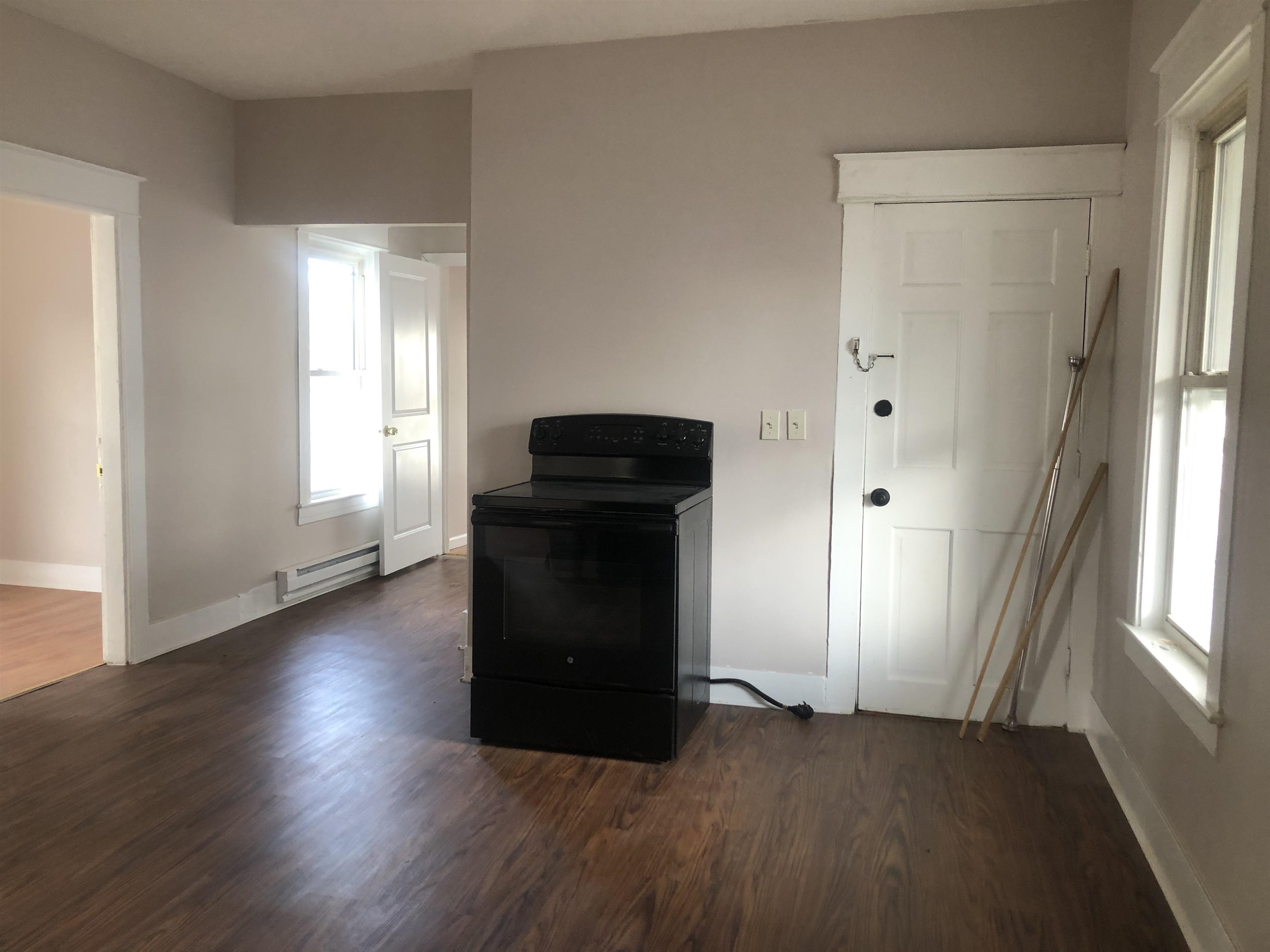 183 Cartier Street Manchester, NH 03102 - Photo 7 of 17