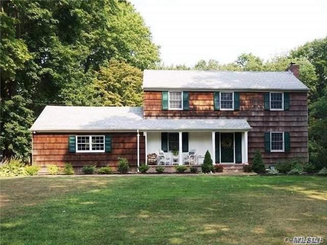 11 Maple Road Setauket, NY 11733 - Photo 1 of 1 Gallery Image 1