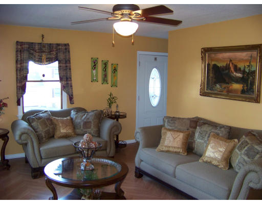 30 Flower Street Springfield, MA 01118 - Photo 9 of 25