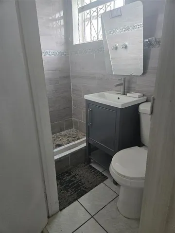 $900 | Undisclosed Address, Miami, FL 33169