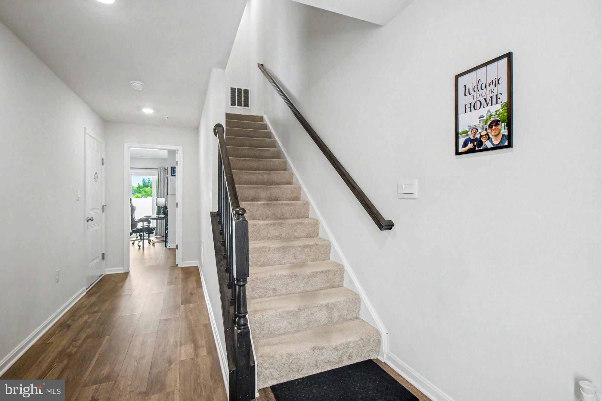 4912 Arcola Road Rosedale, MD 21237 - Photo 4 of 45 Main level entry
