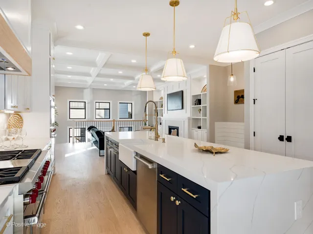 $1,800,000 | 2902 North Seeley Avenue, Chicago, IL 60618