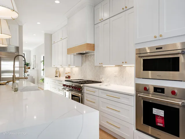 $1,800,000 | 2902 North Seeley Avenue, Chicago, IL 60618