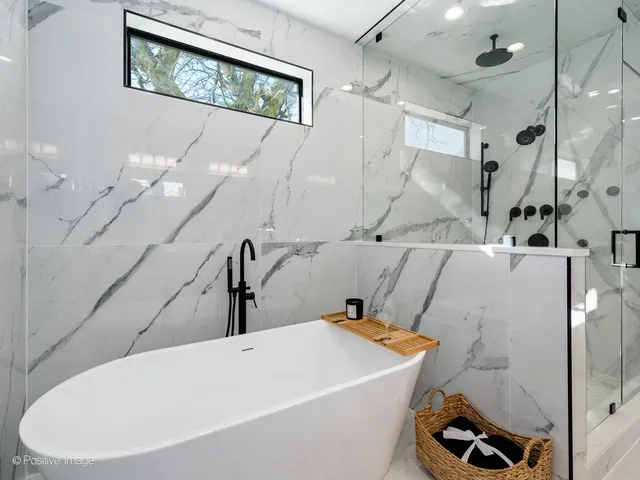 $1,800,000 | 2902 North Seeley Avenue, Chicago, IL 60618