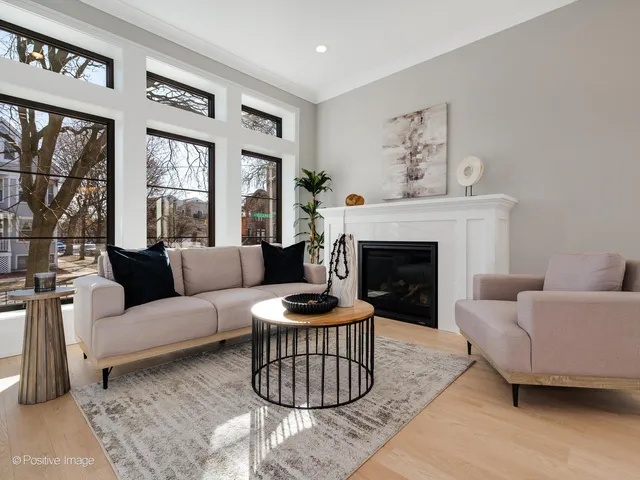 $1,800,000 | 2902 North Seeley Avenue, Chicago, IL 60618