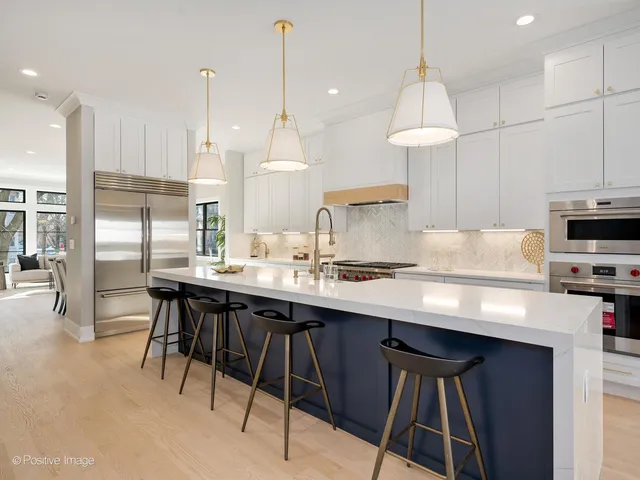 $1,800,000 | 2902 North Seeley Avenue, Chicago, IL 60618