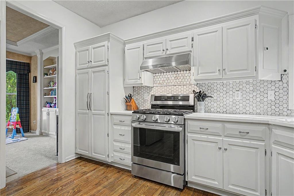 7228 Widmer Road Shawnee, KS 66216 - Photo 15 of 46
