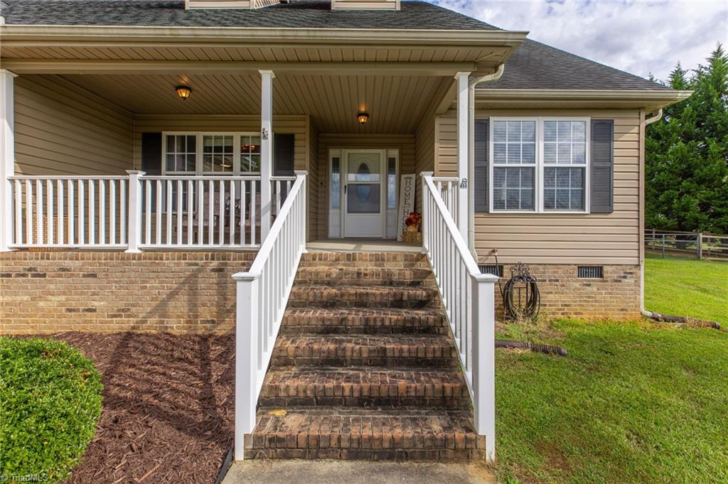 596 Smith Farm Road Lexington, NC 27292 - Photo 2 of 33