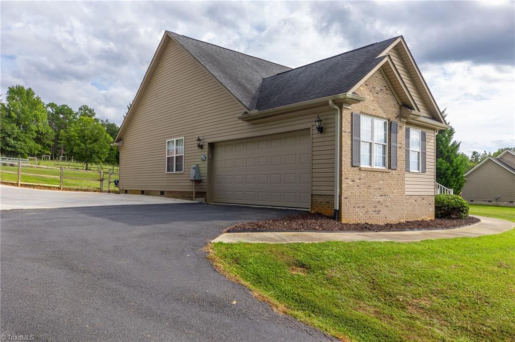 596 Smith Farm Road Lexington, NC 27292 - Photo 23 of 33