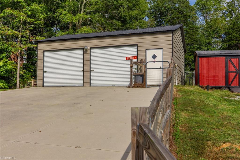 596 Smith Farm Road Lexington, NC 27292 - Photo 28 of 33