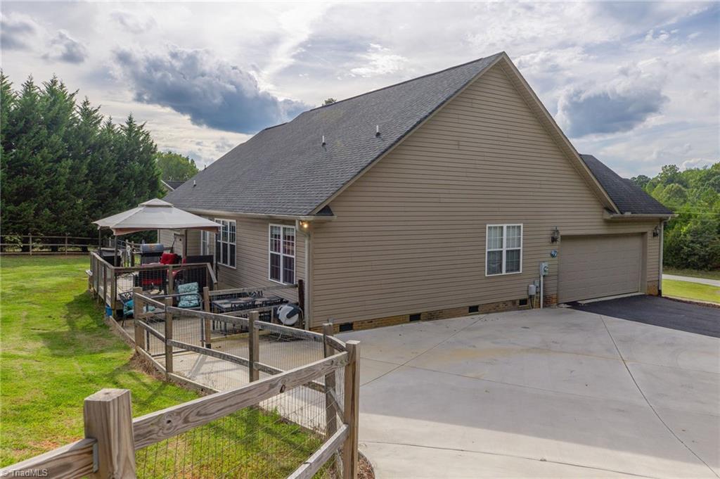 596 Smith Farm Road Lexington, NC 27292 - Photo 30 of 33