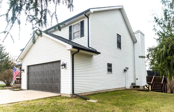 $409,900 | 11035 Village Lane, Clinton, MI 49236