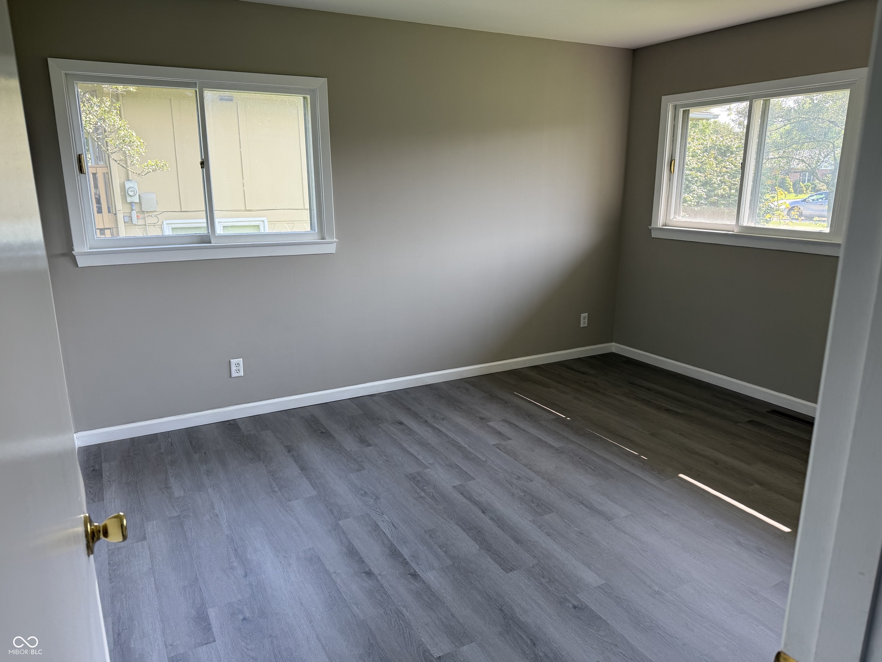 2585 Union Street Columbus, IN 47201 - Photo 9 of 28