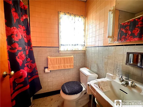 $95,000 | 1171-1173 North Main Street, Jamestown, NY 14701