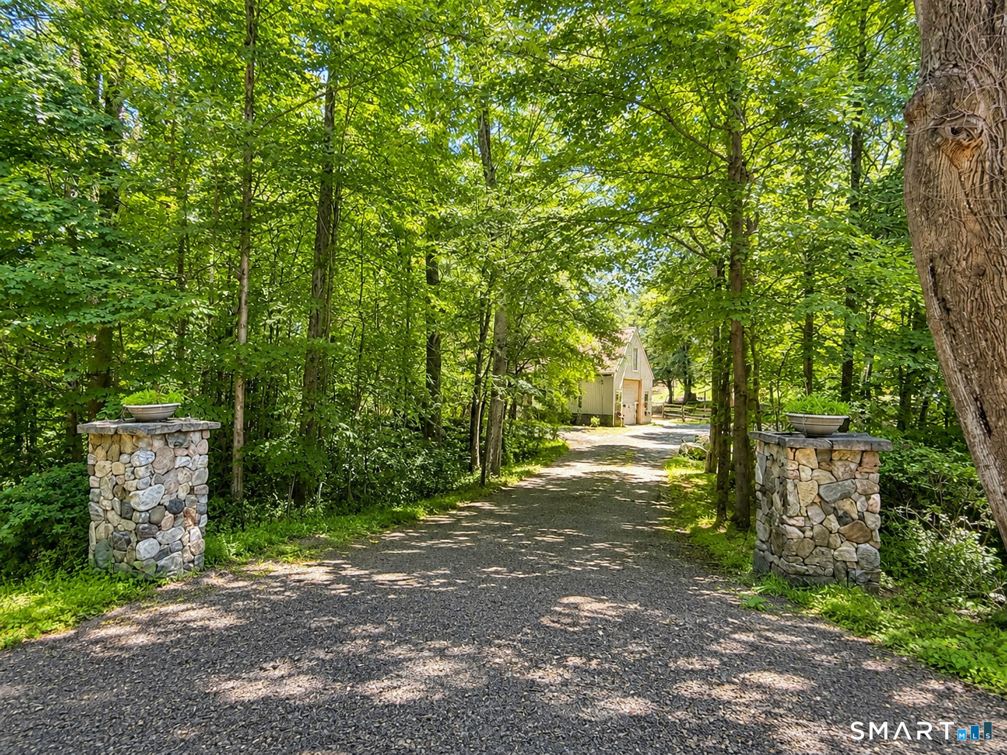 19 Hi Barlow Road Newtown, CT 06470 - Photo 6 of 40