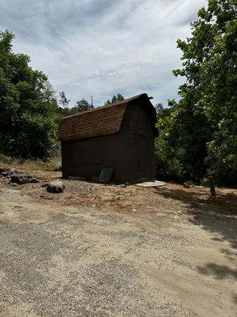 $500,000 | 31076 Hogans Mountain Road, Coarsegold, CA 93614